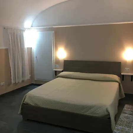 Casa Cortes 게스트하우스 그로타글리에